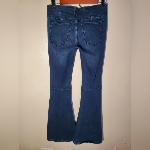 Free people flare leg jeans size 27 - Picture 5 of 8